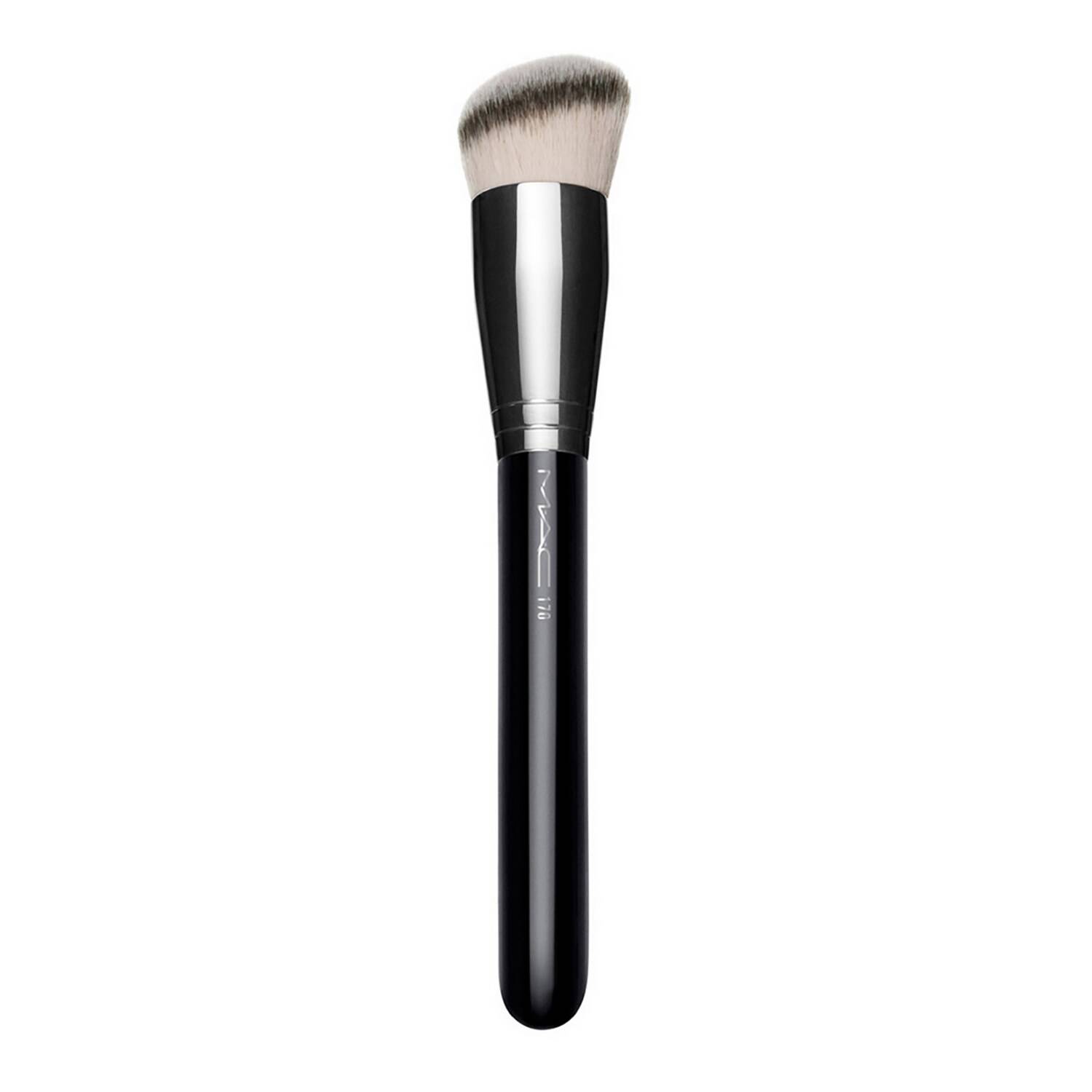 M.A.C 170 Synthetic Rounded Slanted Brush